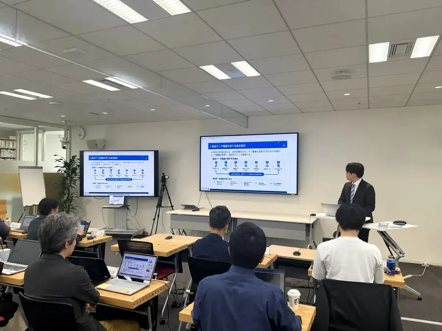 Srushメンバーによるセミナー講義